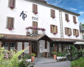 Hotel Pini, Corniolo
